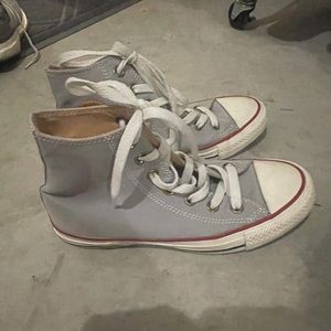 Grey high top converse women’s size 6
